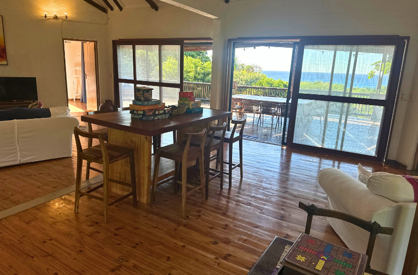 Lounge with sea view at Kangela 14 in Ponta Malongane