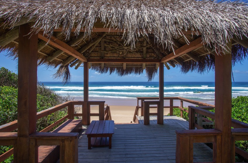 Gazebo overlooking the ocean at Aloha 6 in Ponta Mamoli