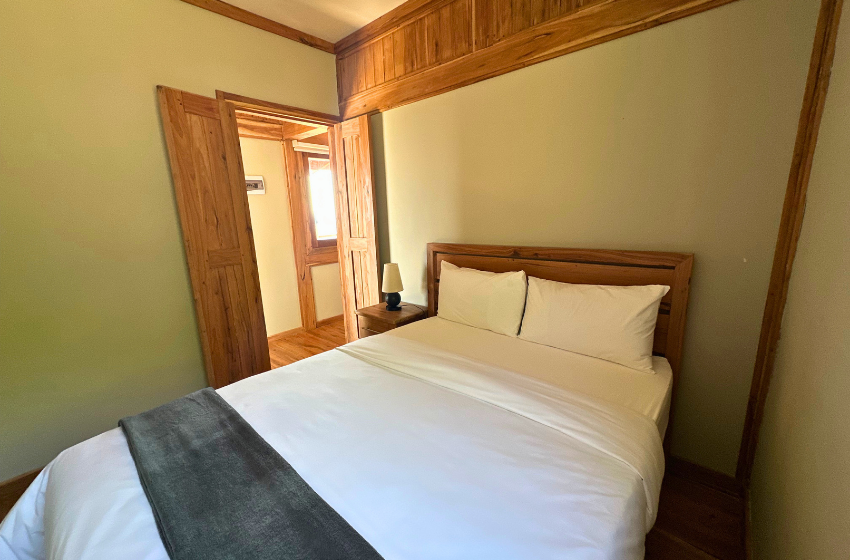 Bedroom 2 with aircon at Vila do Monte 10 in Ponta Mamoli