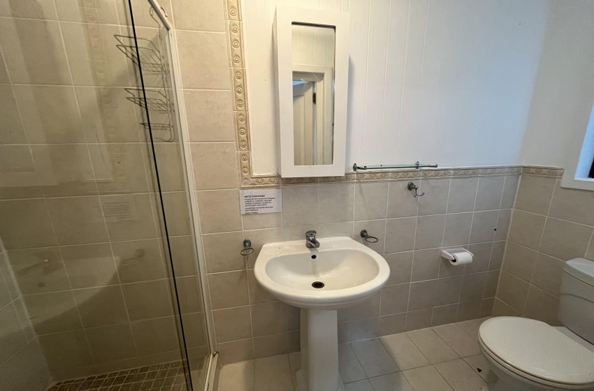 bathroom 1 at campismo ninho 28 in Ponta Malongane 
