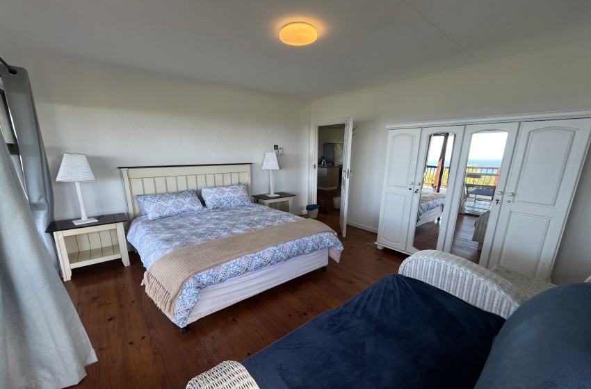 bedroom 2 with seating at campismo ninho 28 in Ponta Malongane