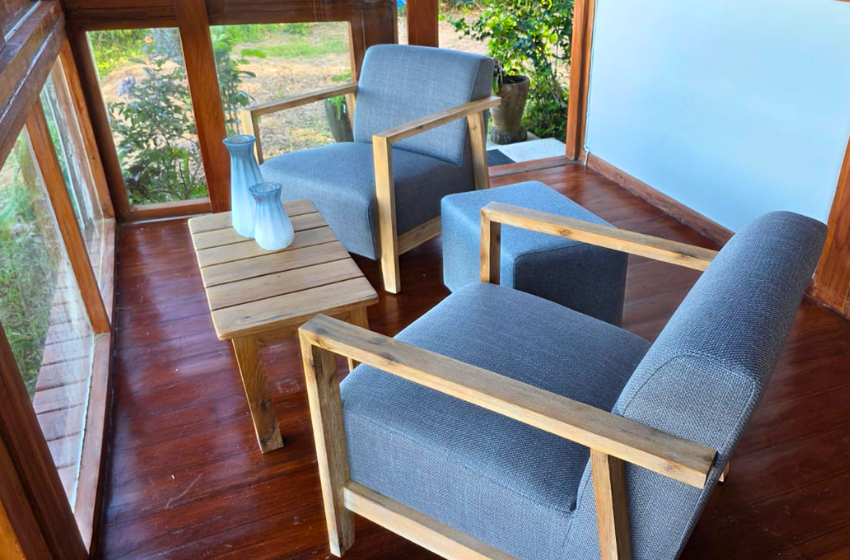 seating area at Makana 3A chalet in Ponta Mamoli