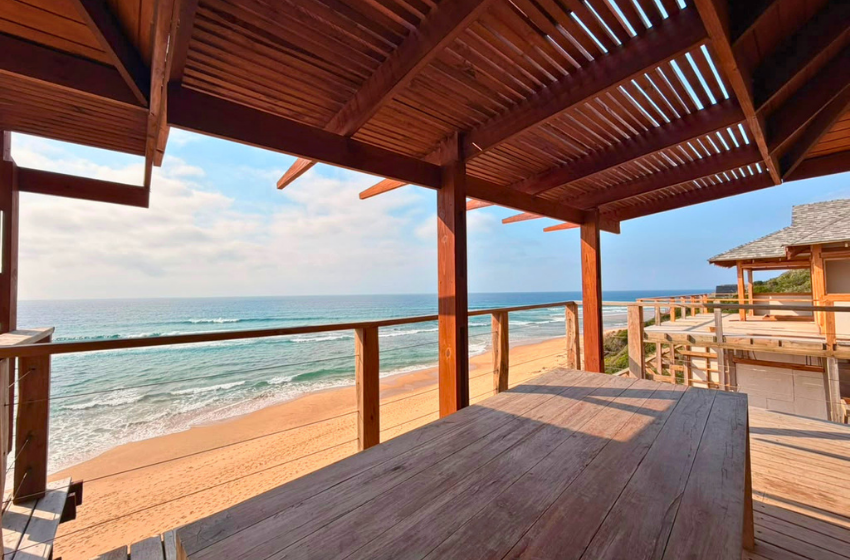 sea view from deck at Makana 7A in Ponta Mamoli