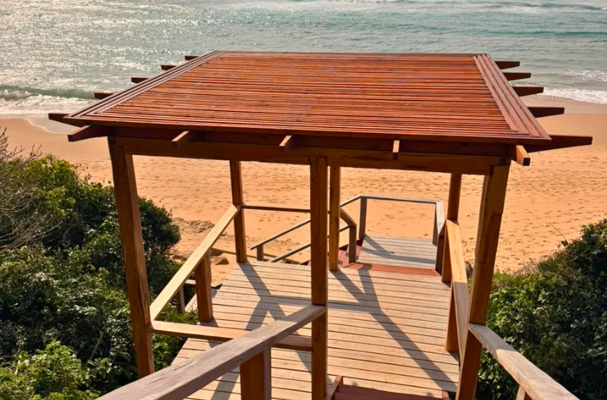 walkway to the beach at Makana 7A in Ponta Mamoli