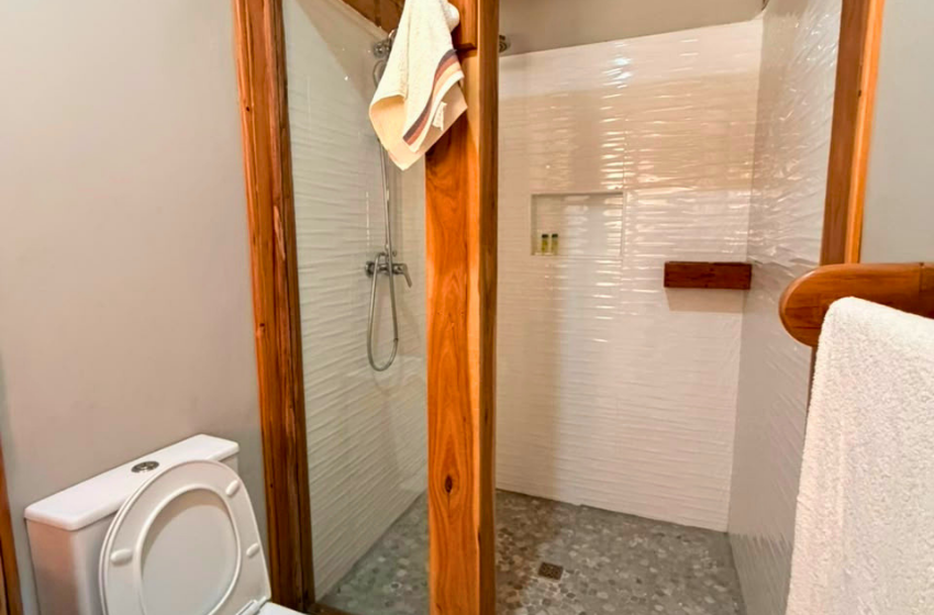 shower of bathroom 2 at Makana 7A in Ponta Mamoli